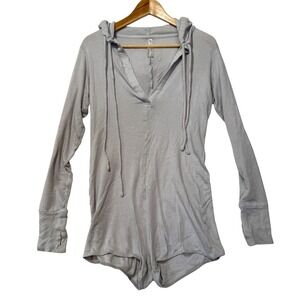 Fabletics - Kennedy‎ Onesie | Women's M Light Grey Long Sleeve Hooded Romper